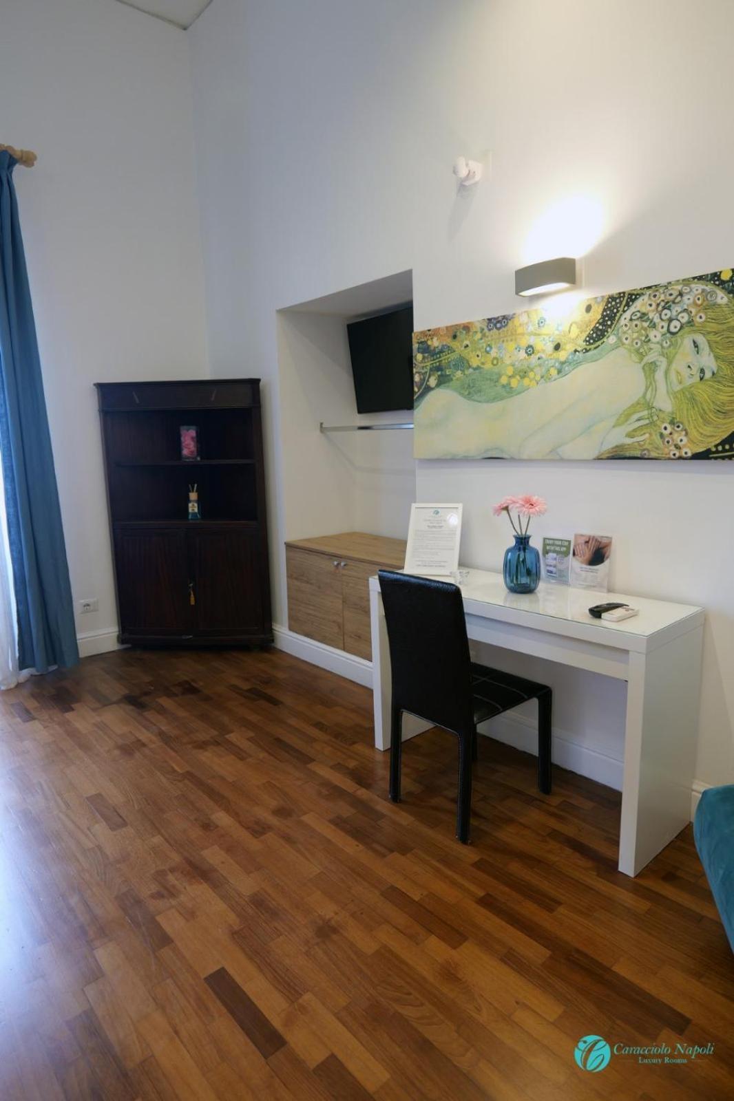 Caracciolo Napoli Beb Bed & Breakfast Exterior photo